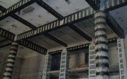 碳纖維布應(yīng)該怎樣施工加固？